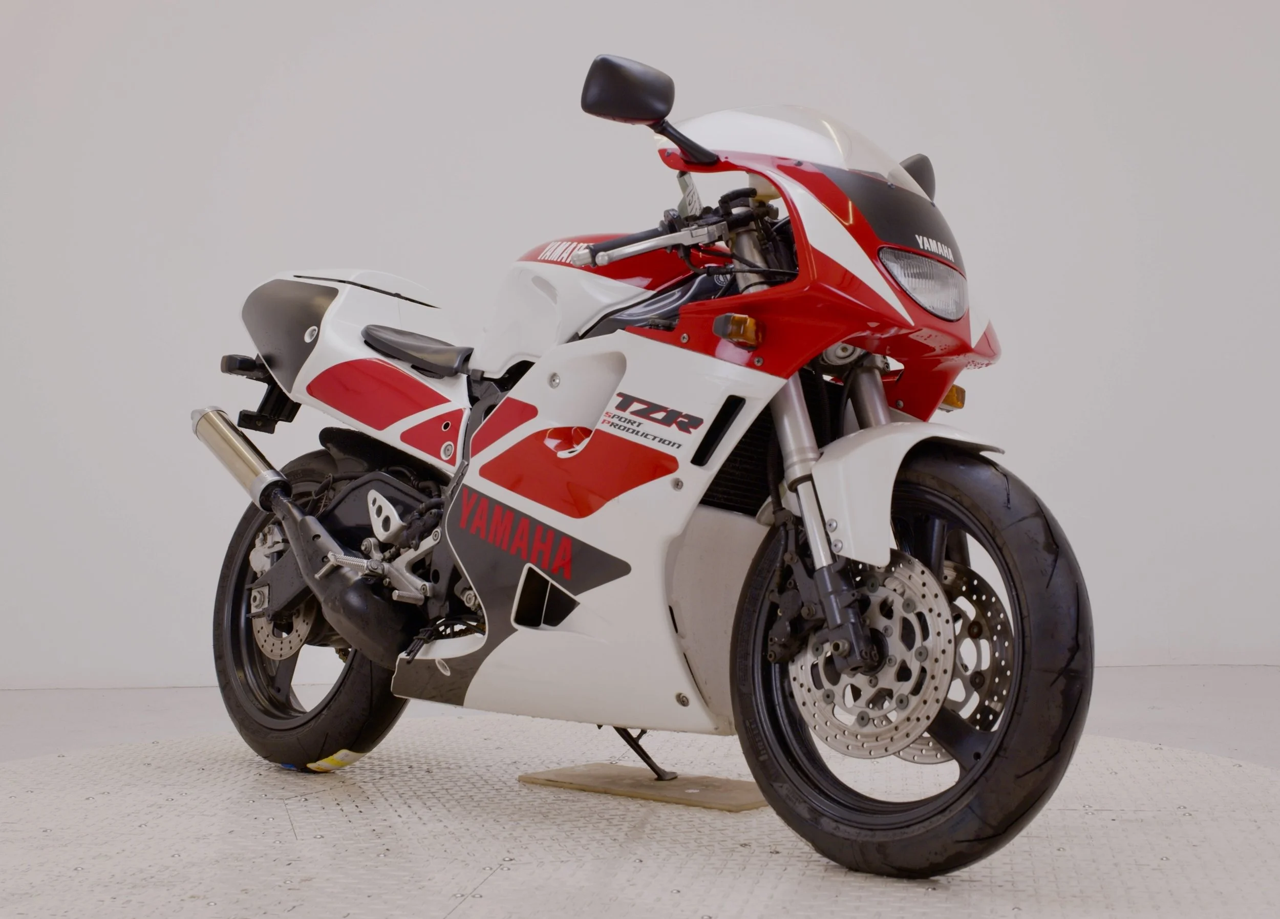 Moto2 Imports